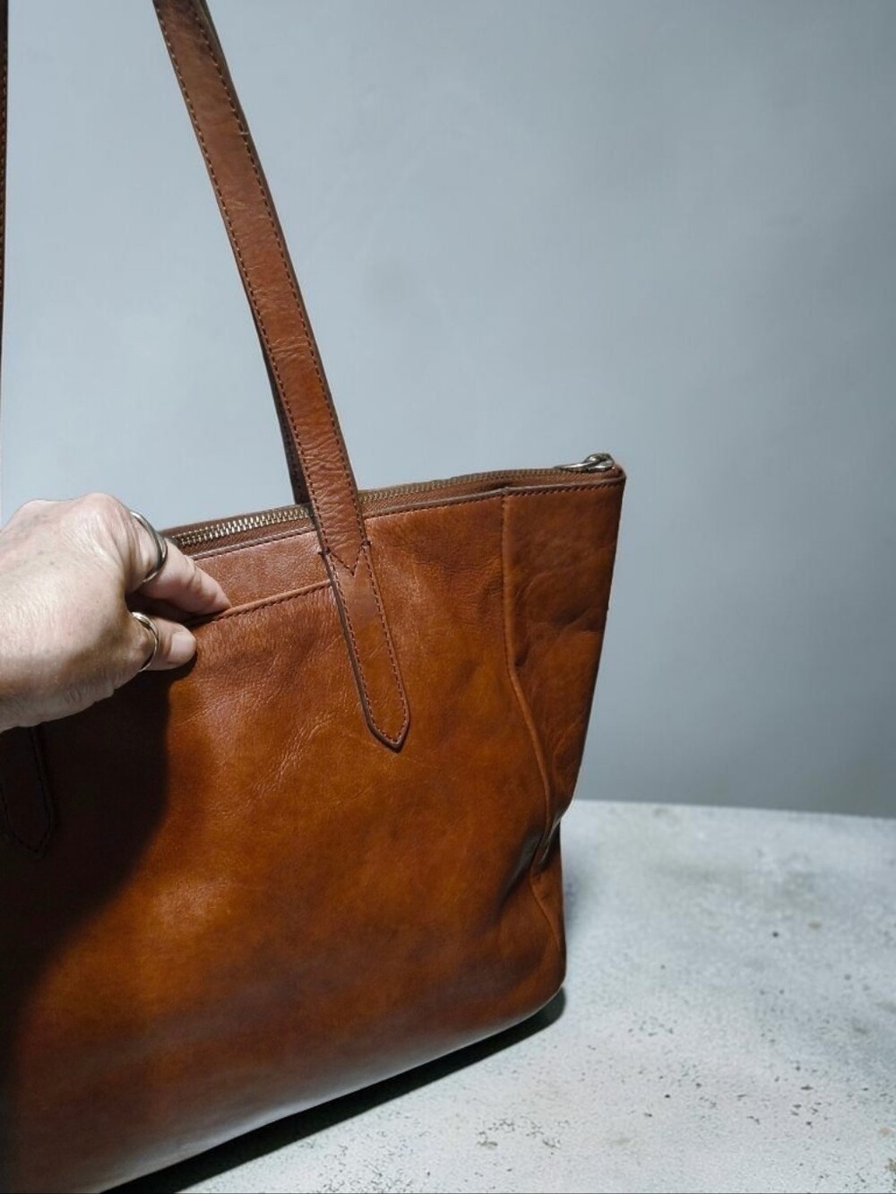 Fossil Sydney Shopper Tote Cognac Brown Leather Zip Top Carryall Pocket Organize - Picture 3 of 9